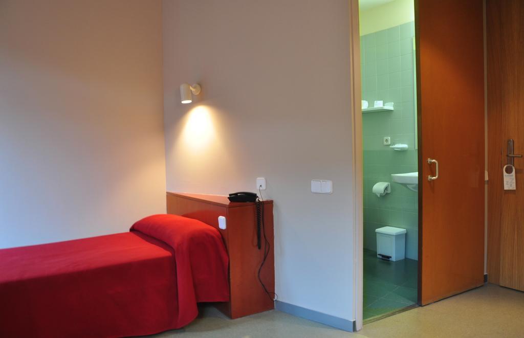 Residencia D'Investigadors Vandrerhjem Barcelona Rom bilde