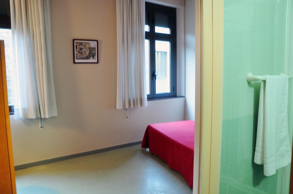 Residencia D'Investigadors Vandrerhjem Barcelona Rom bilde