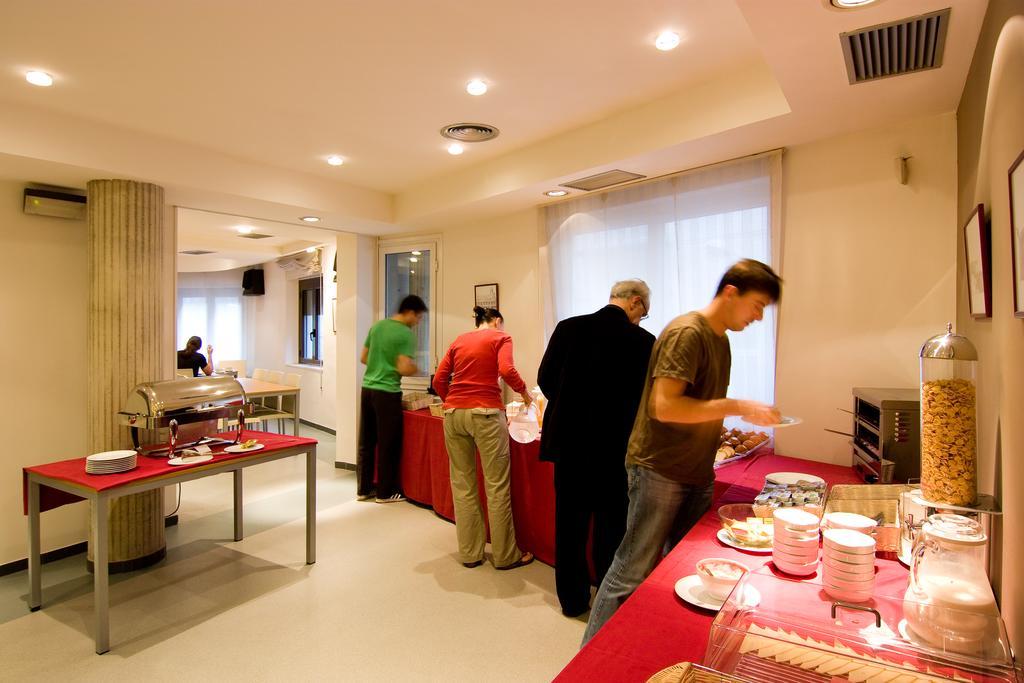 Residencia D'Investigadors Vandrerhjem Barcelona Eksteriør bilde